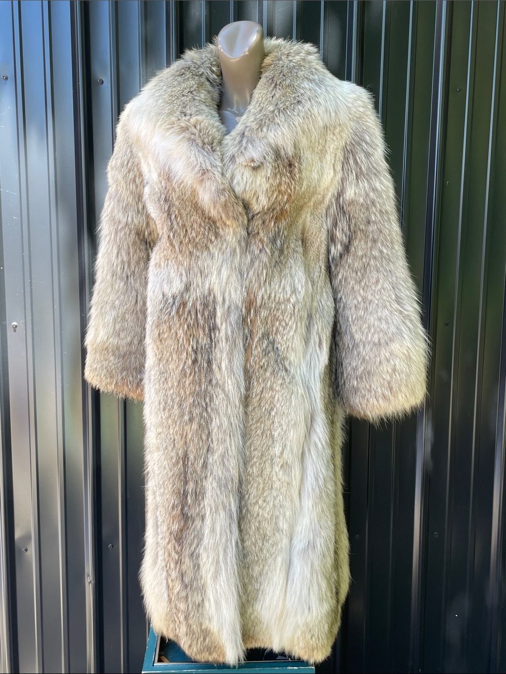 Vintage fur coat coyote island furrier’s